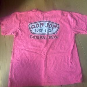 ron jon tampa fl bright pink tee!🩷